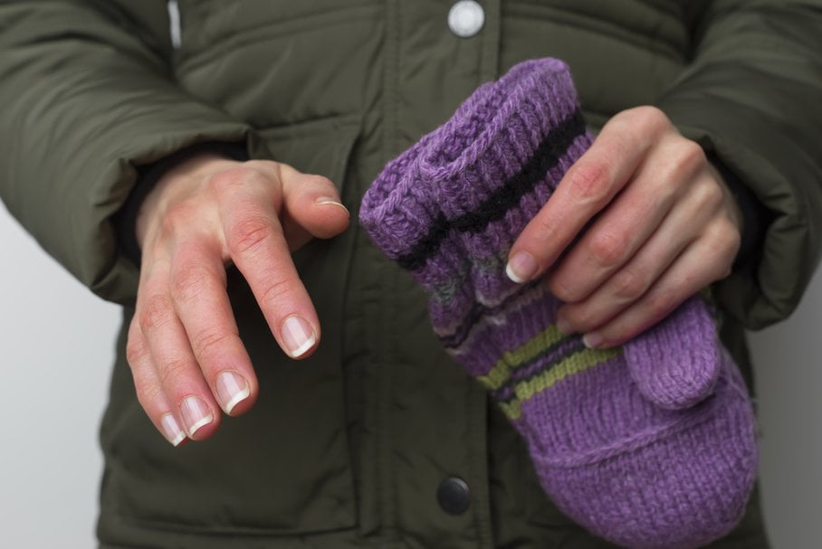 Uczulenie na zimno – przyczyny, objawy, diagnostyka, jak leczyć?