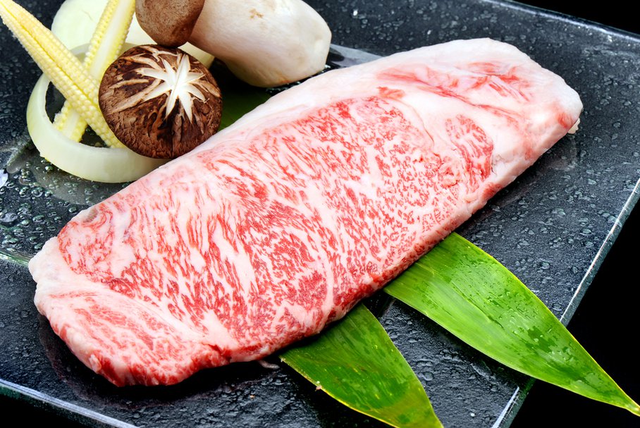 Wołowina wagyu – właściwości odżywcze, jak przyrządzić, gdzie kupić, cena japońskiej wołowiny