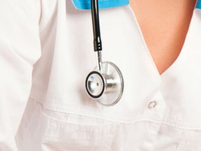 Ból w klatce piersiowej u dziecka – przyczyny, objawy, leczenie