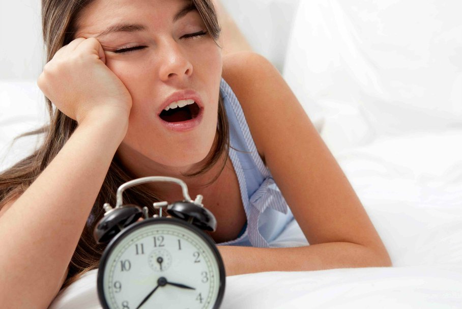 Ciągłe zmęczenie i senność – jakie mogą być przyczyny?