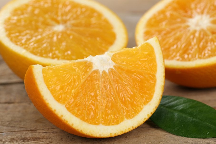Pomarańcza – wartości odżywcze, na co pomaga, przeciwwskazania, przepisy