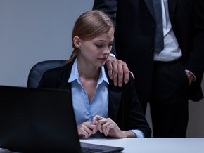 Molestowanie seksualne w pracy