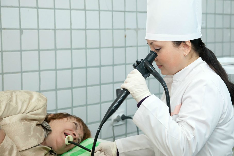 Endoskopia (badanie endoskopowe) – co to jest, rodzaje, wskazania, przebieg, przeciwwskazania, powikłania